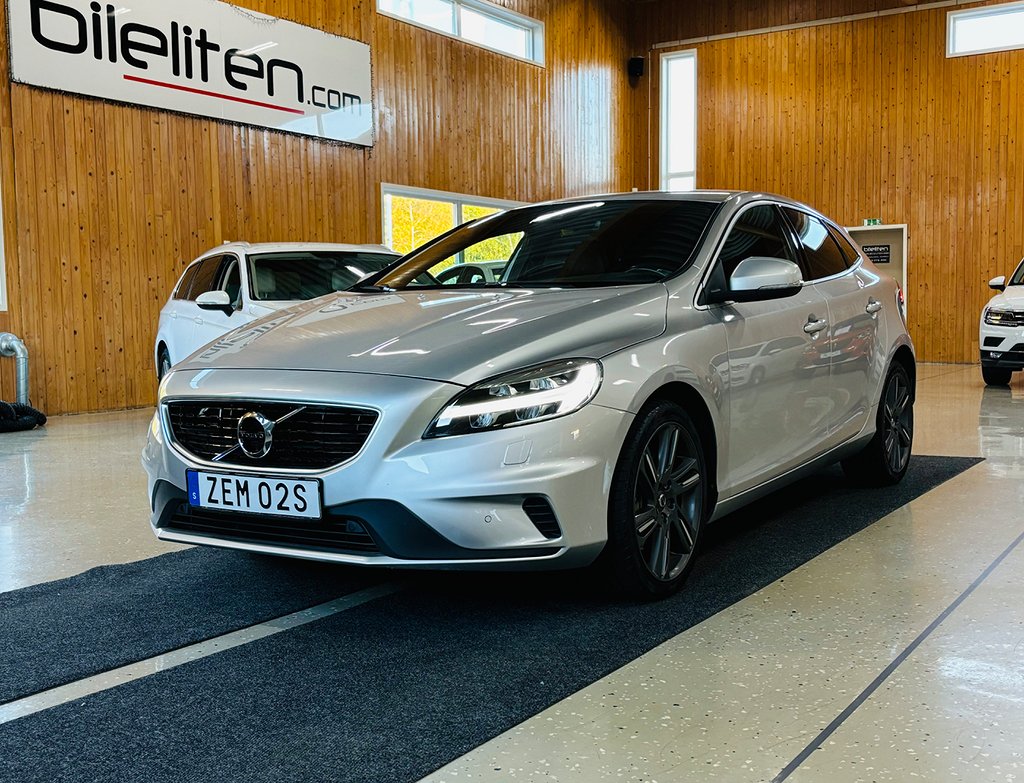 Volvo V40 D3 R-Design Back-Kamera BLIS GPS Motorvärmare