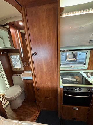 Husbil-halvintegrerad Laika Kreos 3008 12 av 21