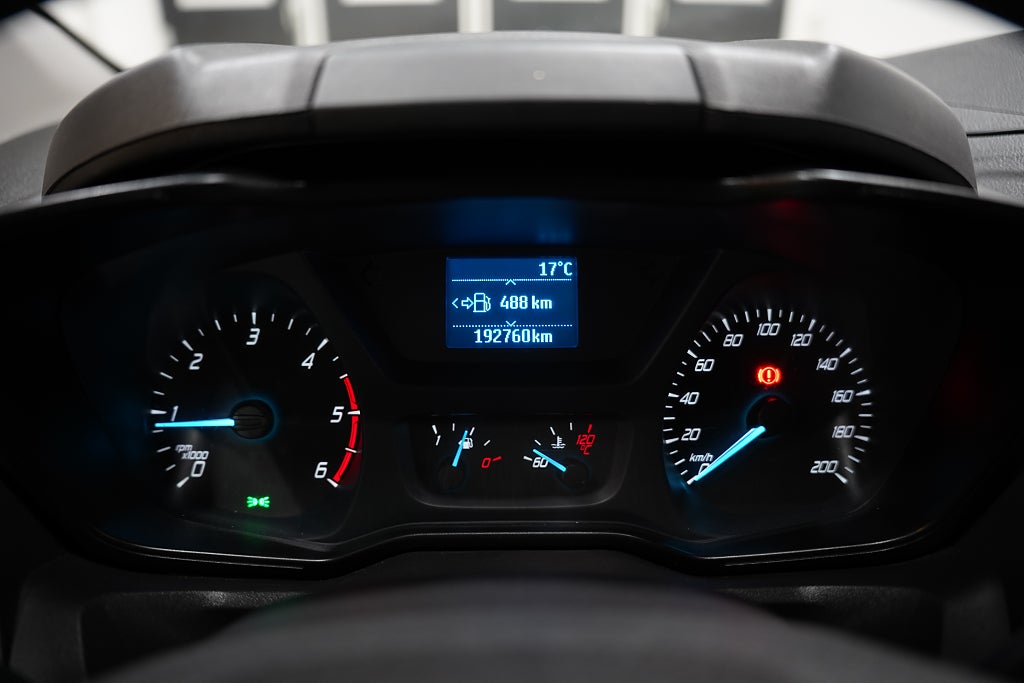 Ford Transit Custom L2 340 2.0 TDCi 170hk D-värmare Drag P-sens Carpl