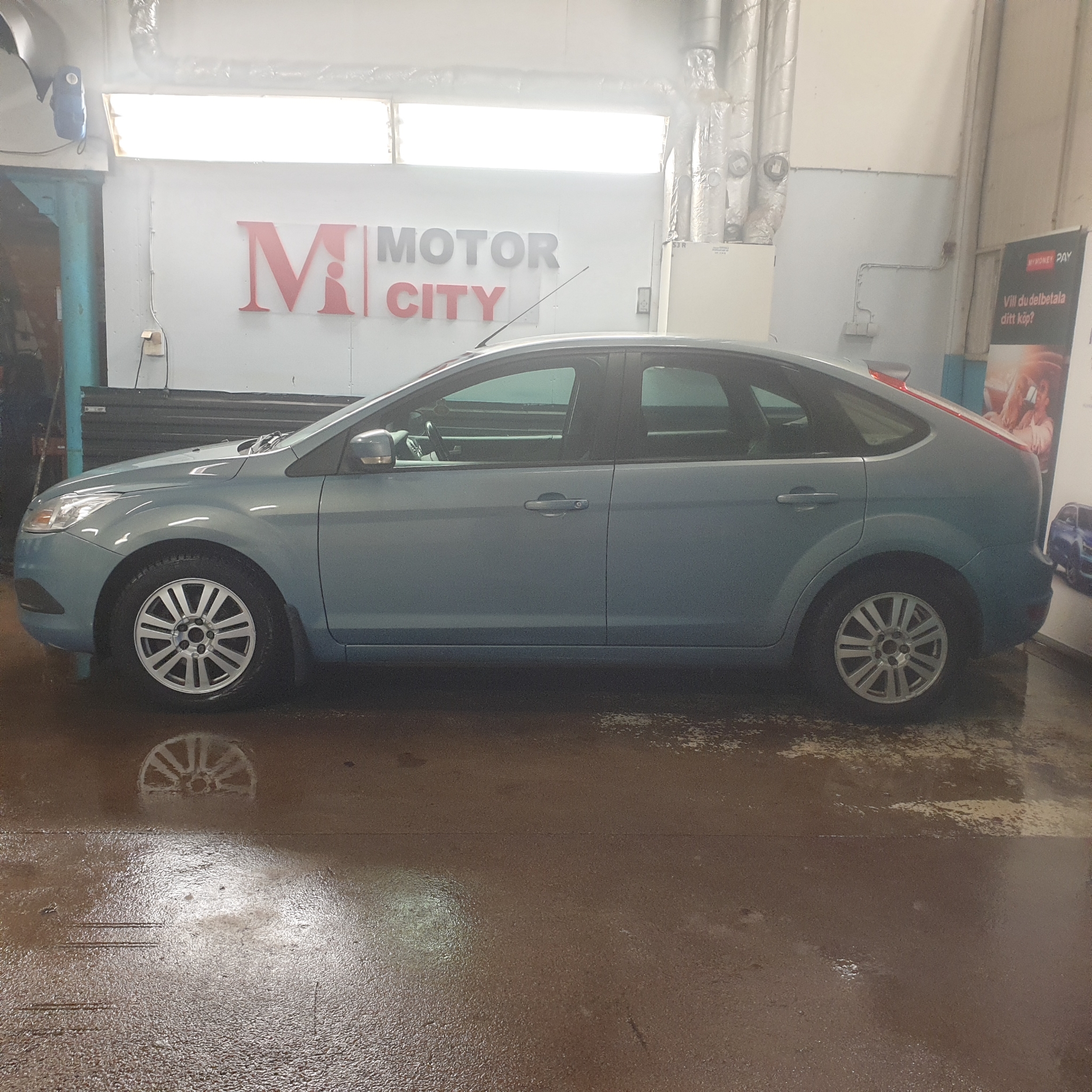 Ford Focus 5-dörrars 1.8 Flexifuel 125hk 2010, photo 4/44