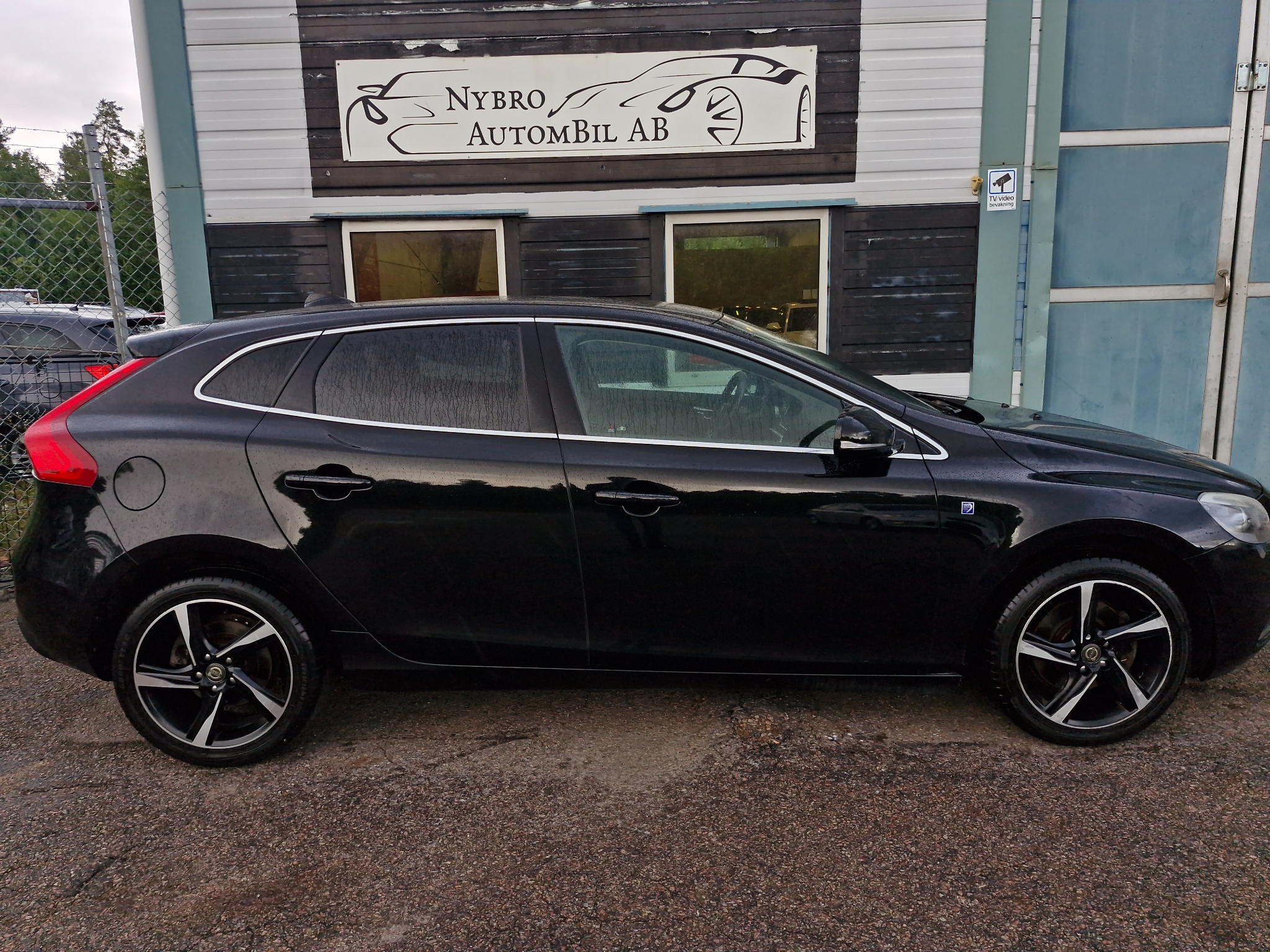 Volvo V40 2016, photo 2/41