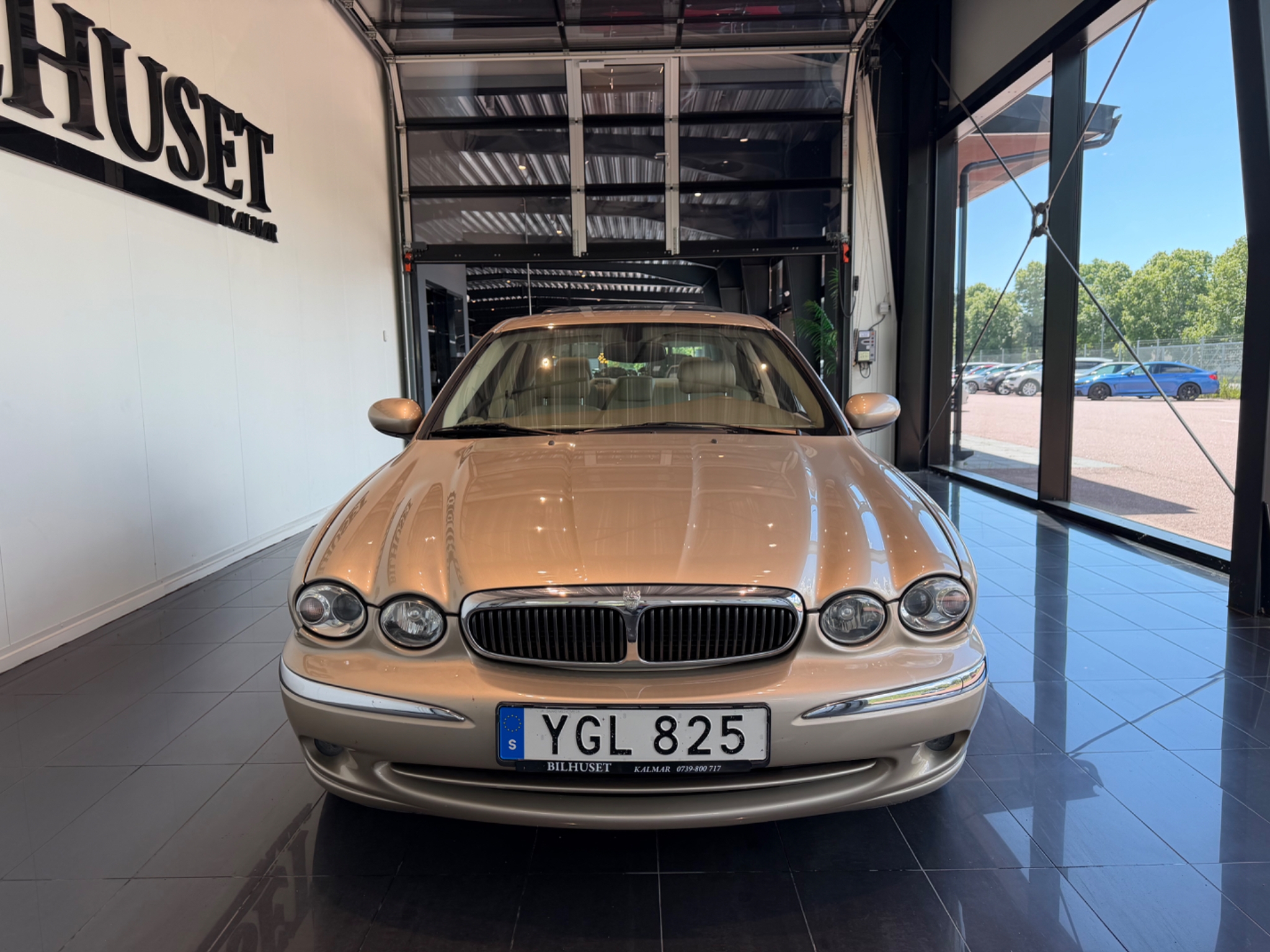 Jaguar X-Type 2.5 V6 4x4 Euro 4 2002, photo 2/36