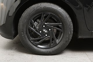 Halvkombi Hyundai i10 8 av 23