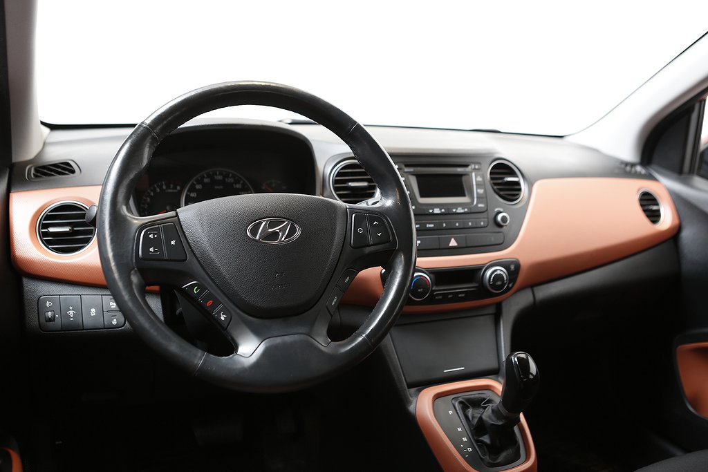 Hyundai i10 1,2 87hk Premium Automat 5D P-sensor Bluetooh 2015