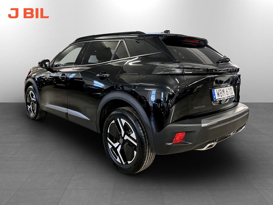 Bild på Peugeot 2008 Allure 1.2 PT 130hk - CARPLAY, P-SENSORER