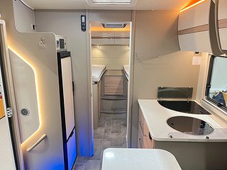 Husbil-halvintegrerad Ahorn Canada TF Plus 15 av 28