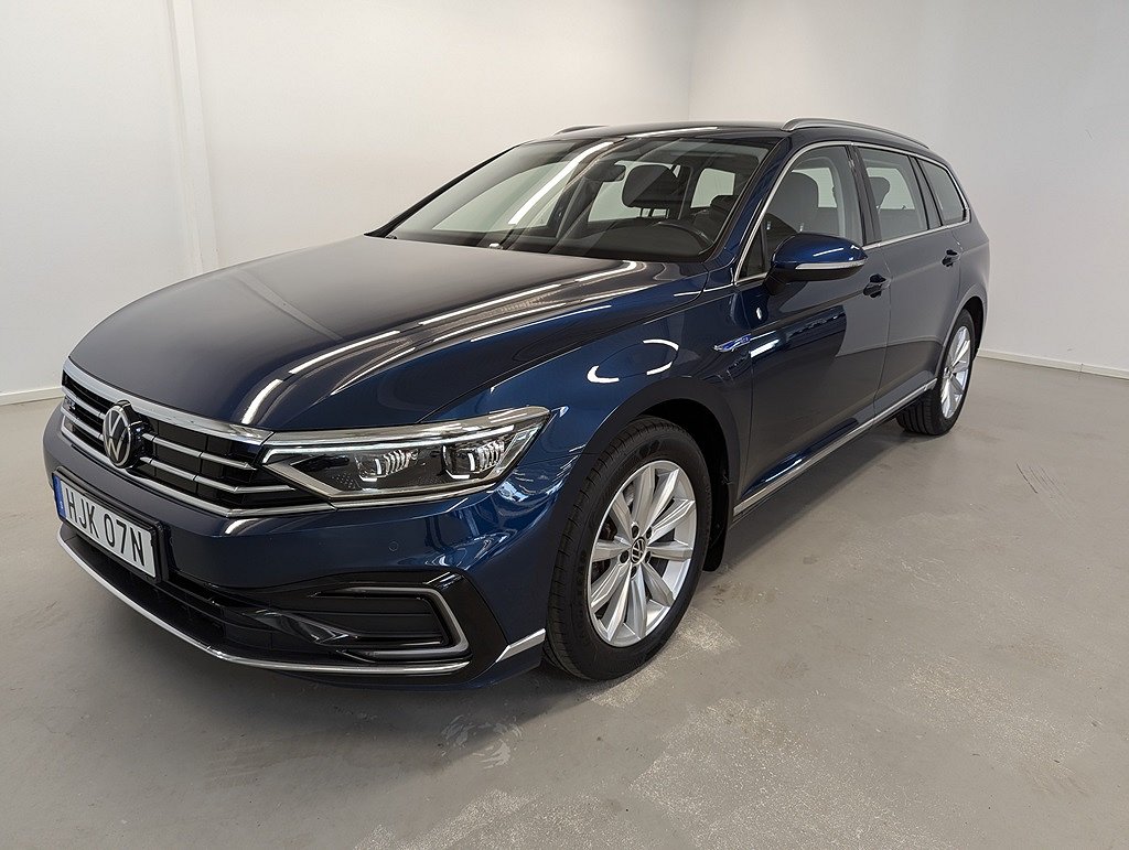 Volkswagen Passat Sportscombi GTE 1.4 TSI 218 hk Execut/Drag/Värmare