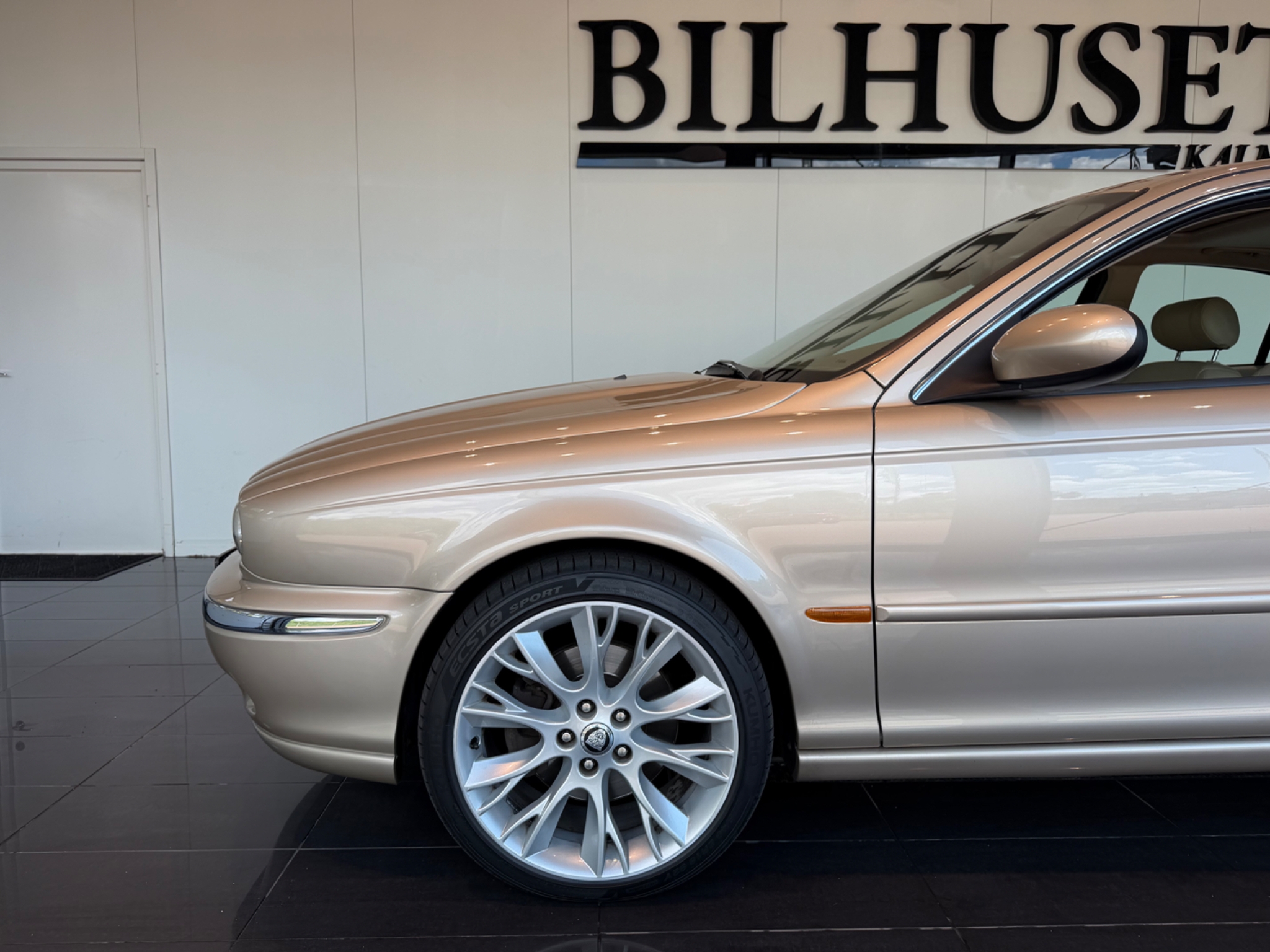 Jaguar X-Type 2.5 V6 4x4 Euro 4 2002, photo 4/36