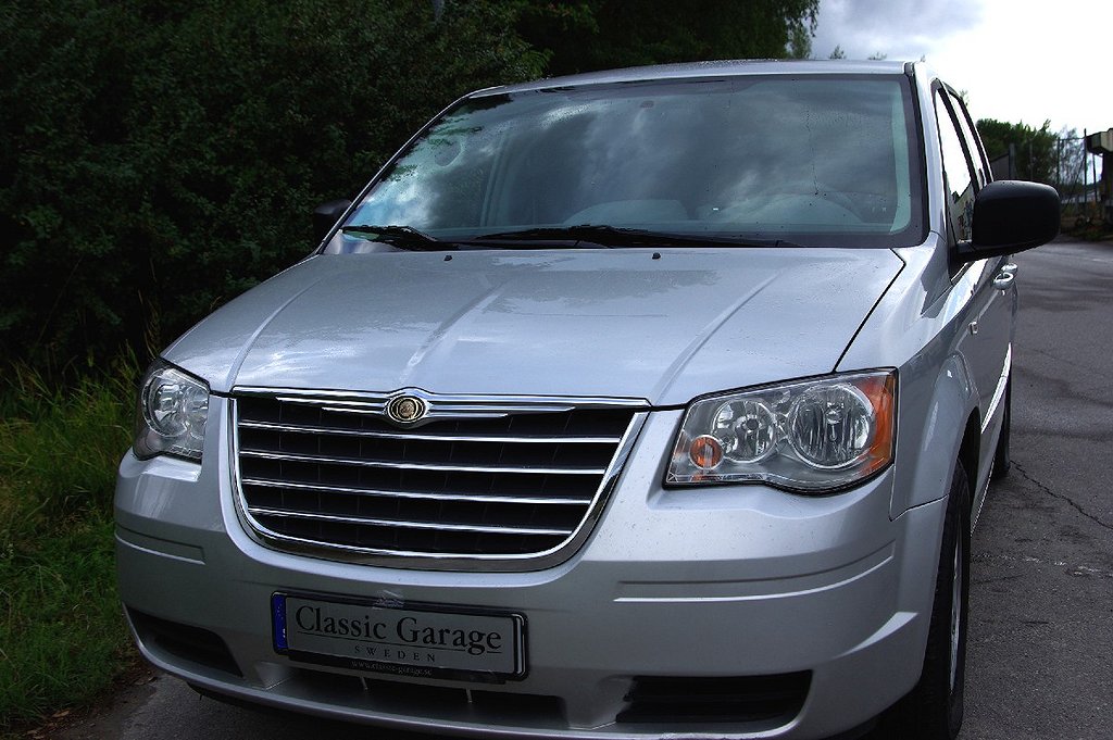 Chrysler Grand Voyager 2.8 CRD Stow & Go OBS Extrapris !