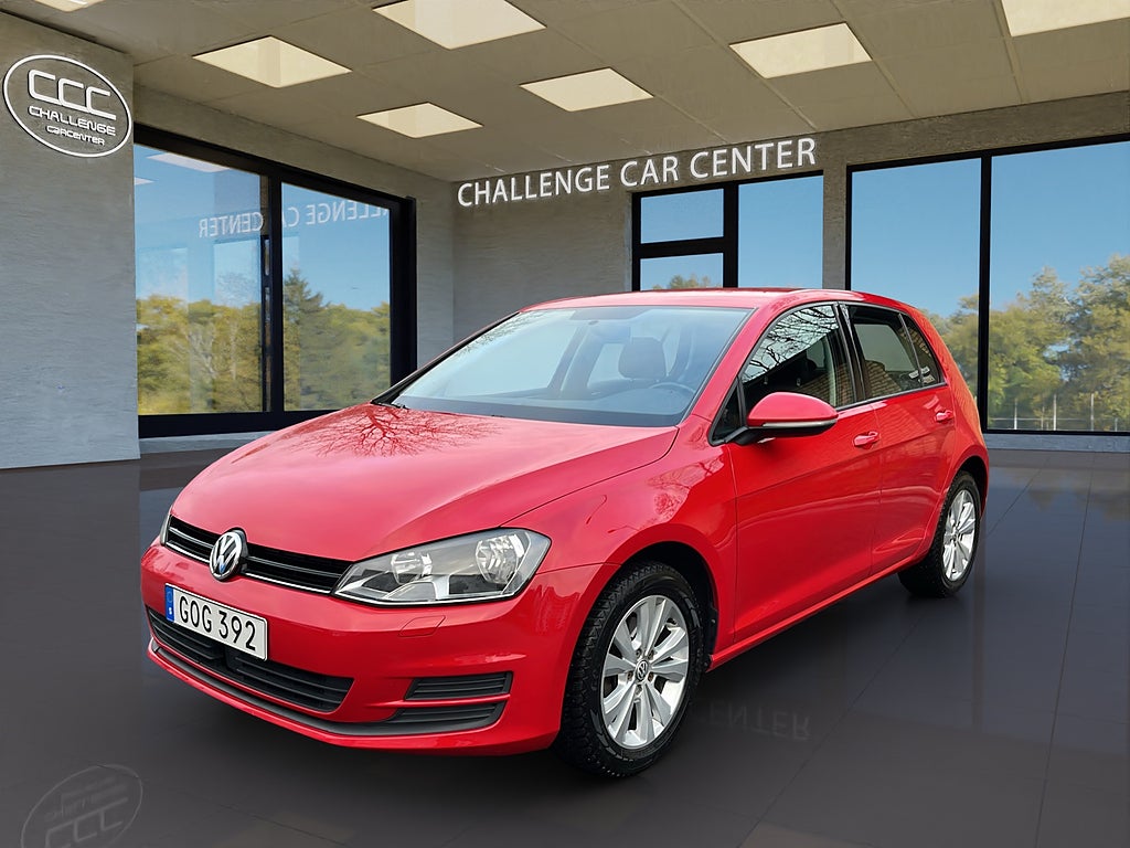 Volkswagen Golf  1.6 TDI DPF BMT Base Euro6 S+V däck