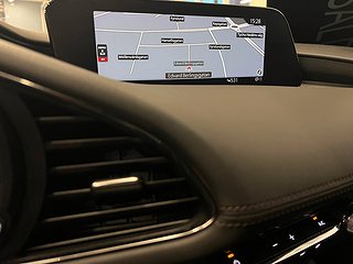 Mazda 3 2.0 M Hybrid Navi Carplay Kamera P-sensorer S&V-däck