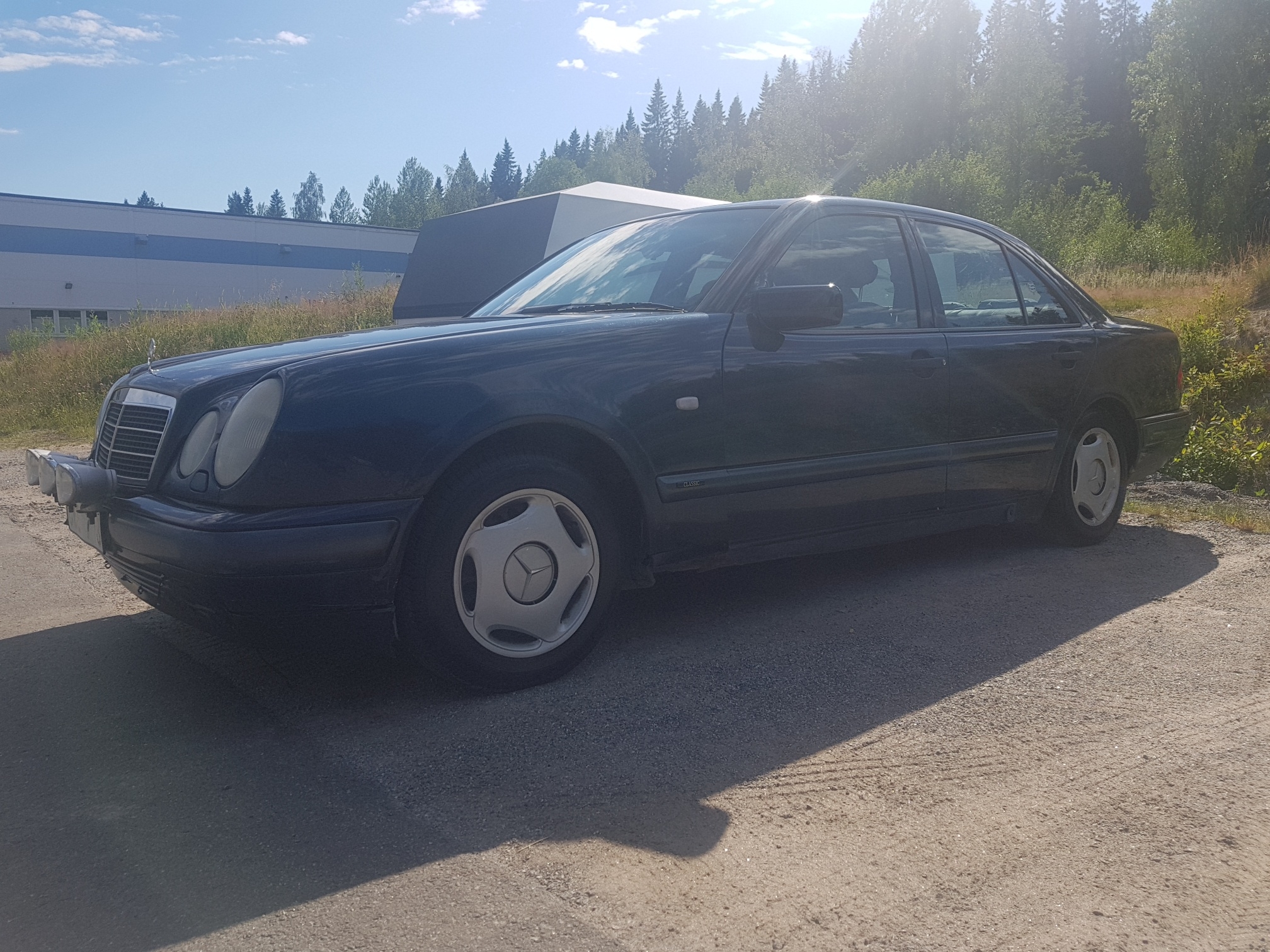 Mercedes-Benz E