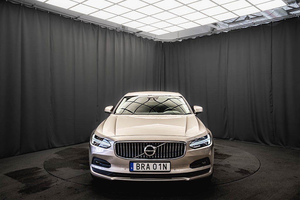 Volvo S90 B4 KOMFORTSTOLAR LÄDER KAMERA B-VÄRM MINNE GOOGLE MOMS
