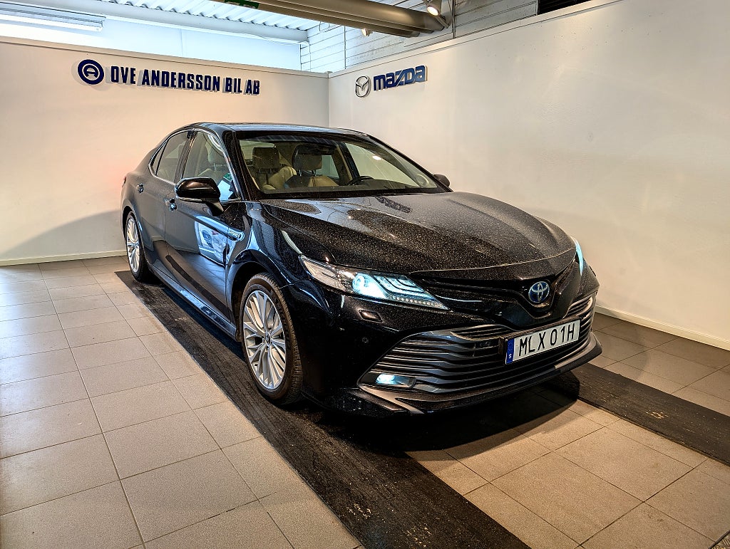 Toyota Camry Hybrid CVT Executive (218) HuD|JBL|Skinn|Bkam|Navi