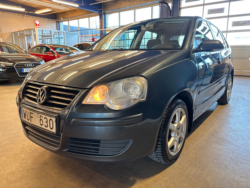 Volkswagen Polo 1.4  5-dörrar LÅGMIL /Besiktigad /Vinterhjul 