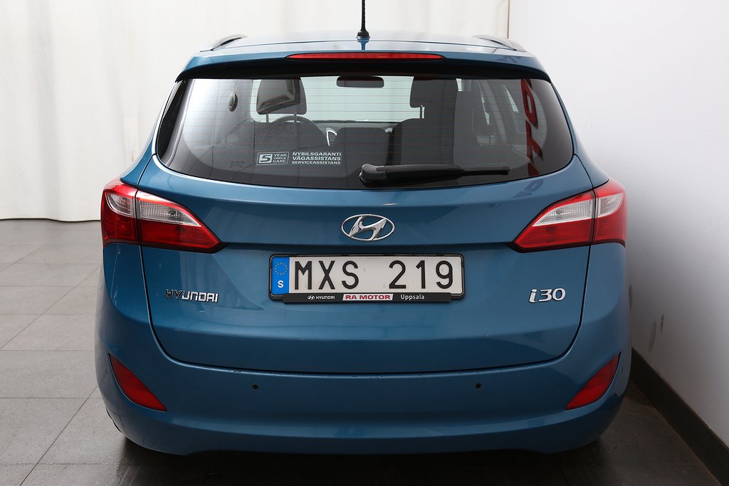 Hyundai i30 1,6 GDI 135hk Business Kombi Nybesiktad 2013