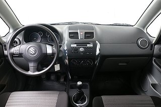Halvkombi Suzuki SX4 11 av 18