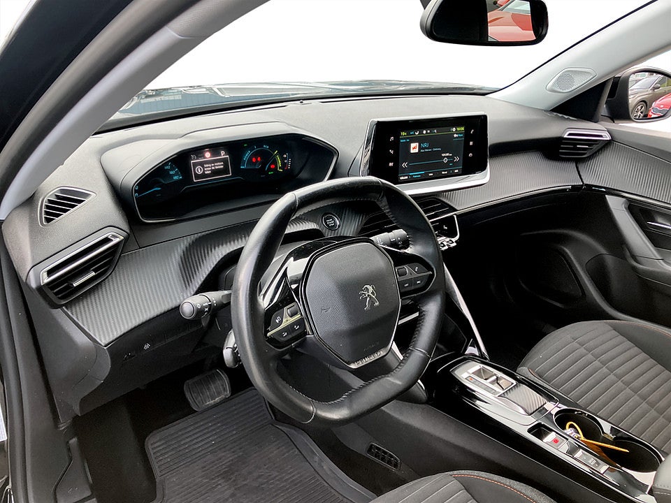 Bild på Peugeot e-2008 Active 50 kWh 136hk Aut BACKSENSORER