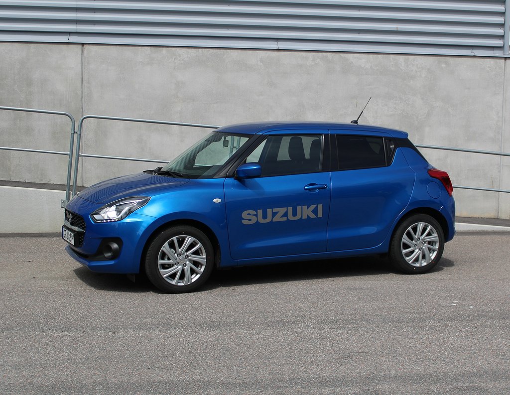 Suzuki Swift Select CVT/AUT 