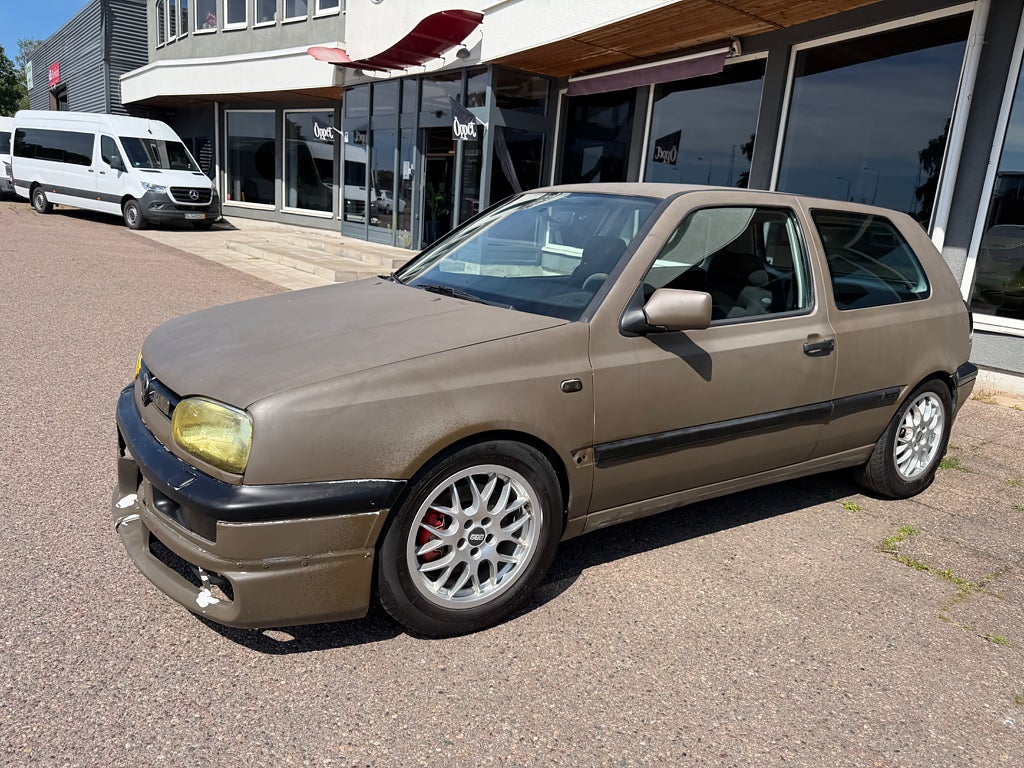 Volkswagen Golf 3-dörrar 2.8 VR6 *450hk*