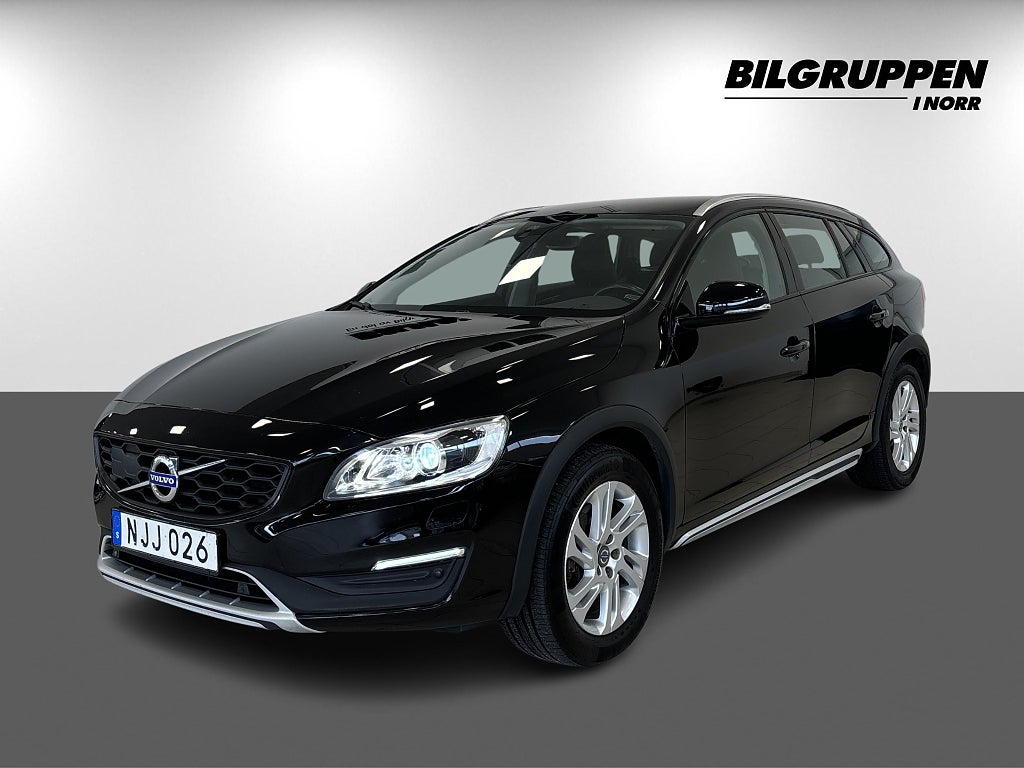 Volvo V60 Cross Country D4 AWD (V-Hjul/Drag/Värmare) 