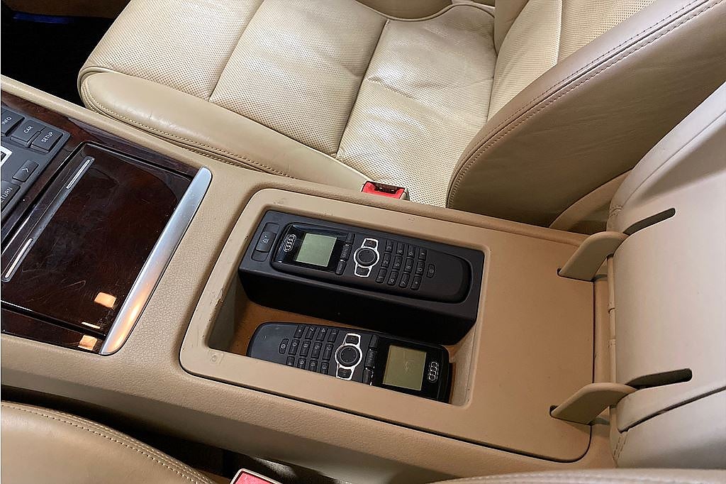 Audi A8 L 6.0 W12 quattro, 450hk, låg mil, Xbox m skärmar bak,