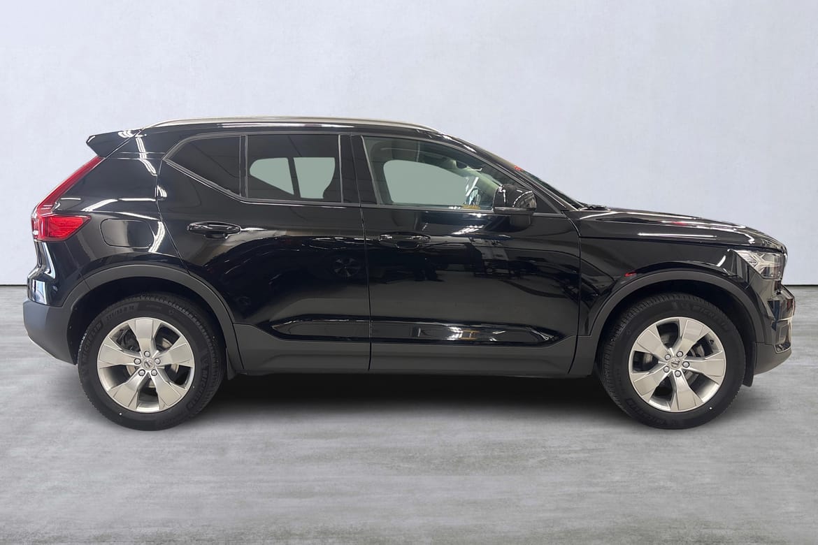 Volvo XC40 T3 FWD aut Momentum Advanced 2021, bild 3/10