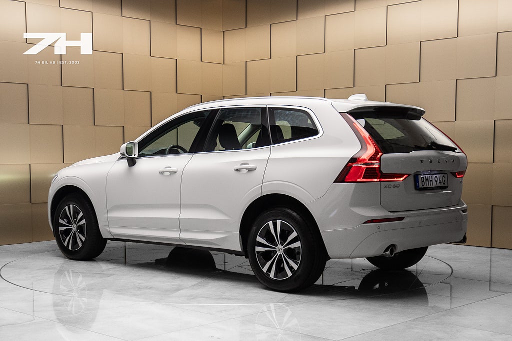 Volvo XC60 B4 Momentum Advanced SE Drag Värmare Keyless Kamera