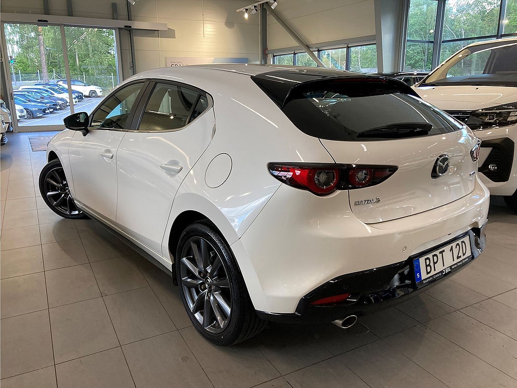 Bild på Mazda 3 Hatchback Sky 2.0 150hk Aut - B-KAMERA, 1 ÄGARE