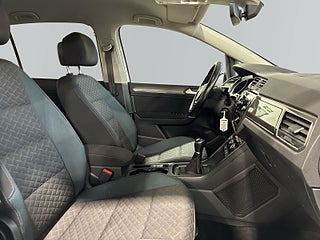Volkswagen Touran 7-sits 1.0 TSI OPF Drag Kamera Psens S&V-däck ISOFIX