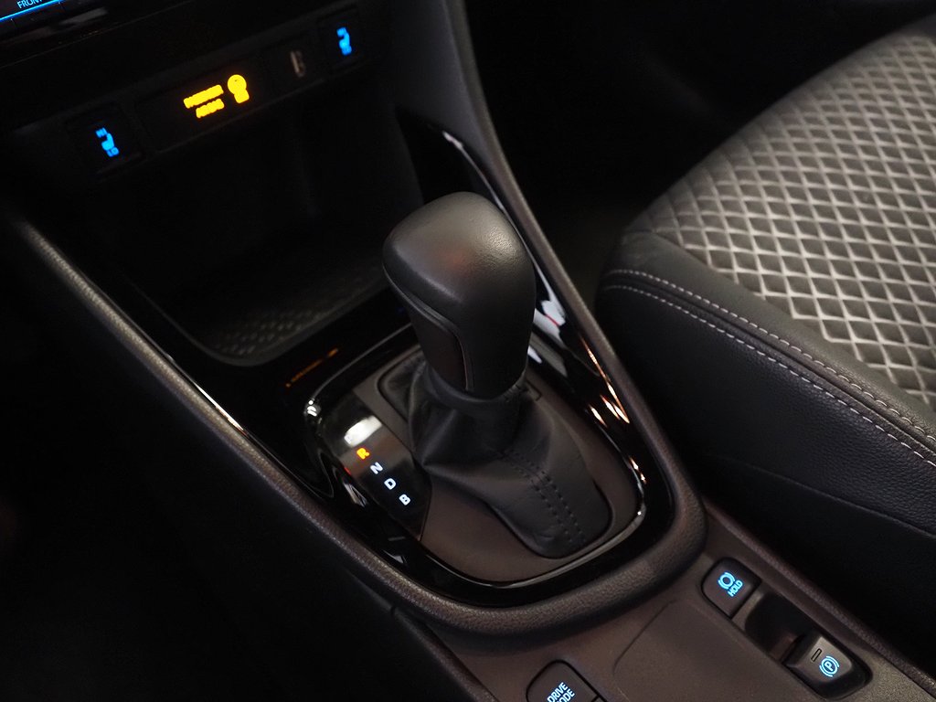 Toyota Yaris Hybrid CVT Style 116hk | Backkamera | JBL 2020