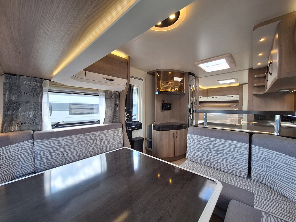 Hobby Prestige 660 WFC Dubbelbädd, Dusch, Kampanjprodukt!
