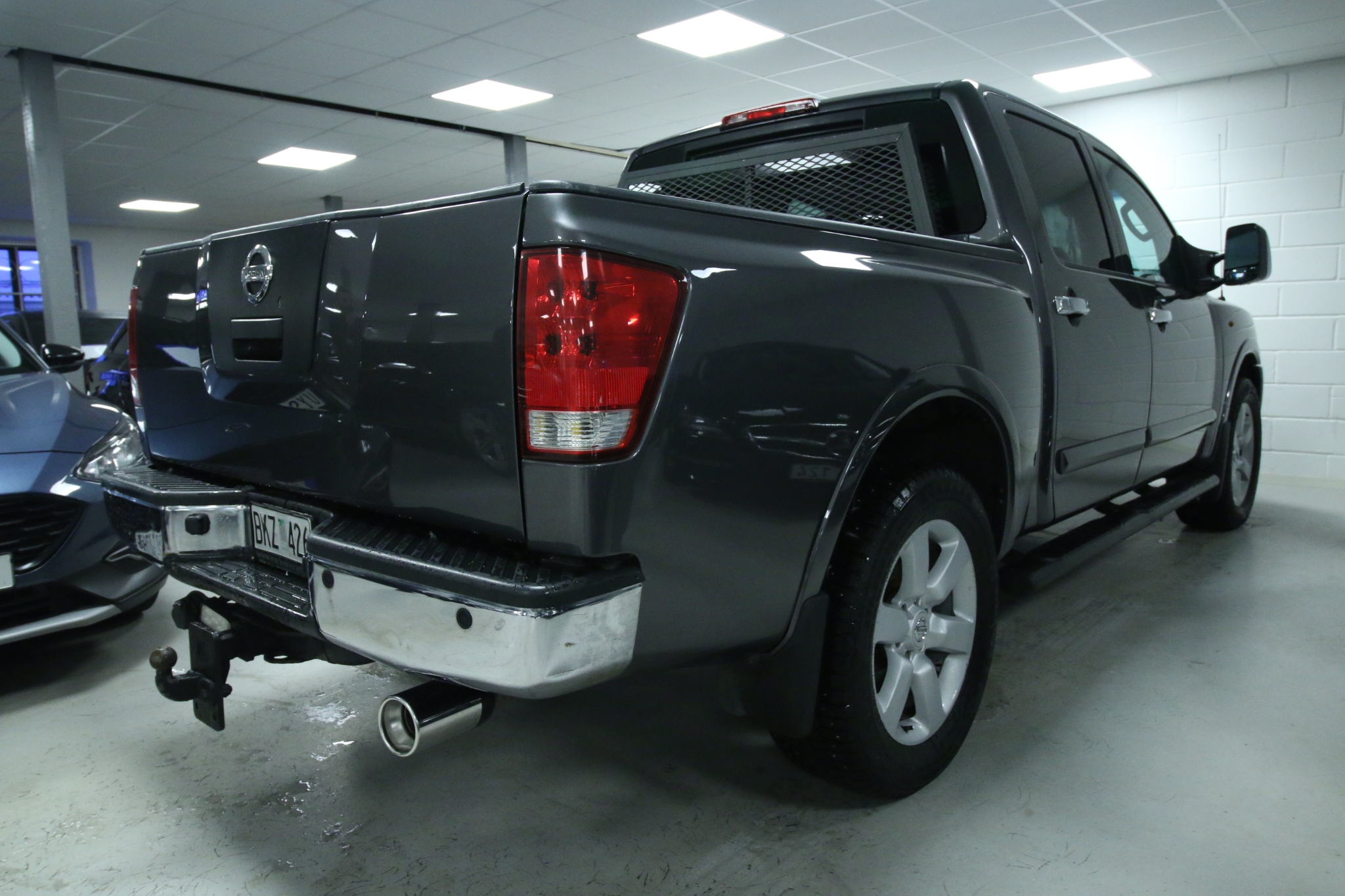 Nissan Titan 2008, bild 6/47