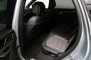SUV Volkswagen Touareg 28 av 30