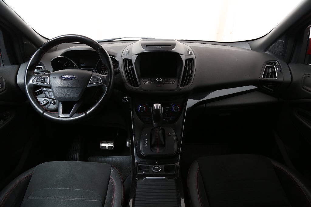 Ford Kuga 2,0 TDCi 180hk AWD ST-Line Aut Värmare Drag Stylingpkt 2018