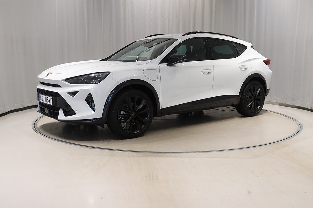 Cupra Formentor 1.5 e-Hybrid 204hk Aut Dragkrok Värmare Kamera Keyless 2026