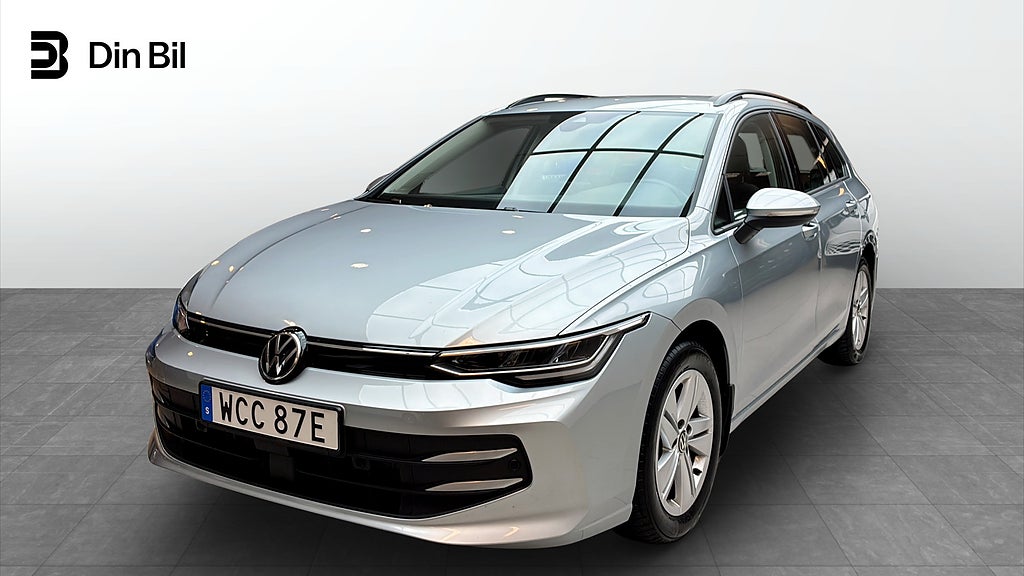Volkswagen Golf Sportscombi LIFE 1.5 eTSI 150HK DSG7 P-värmare/Drag