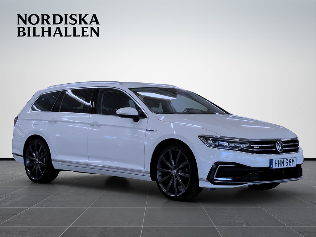 Volkswagen Passat Sportscombi GTE 1.4 TSI ACT OPF GTE Executive Värmare