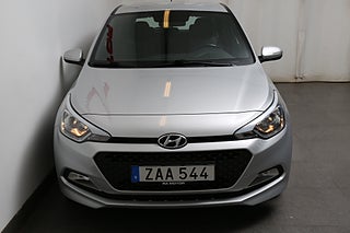 Halvkombi Hyundai i20 5 av 22