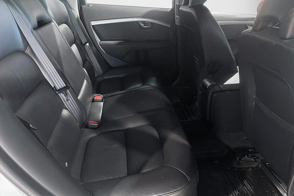 Volvo V70 D4 Momentum | Business Ed | DRAG | Värmare 2014