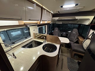 Husbil-integrerad Itineo MB 740 150HK AUT 13 av 22