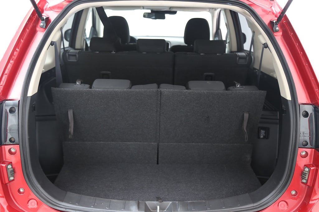 Mitsubishi Outlander 2,0 MIVEC 150hk CVT Komfort 7-Sits 2017