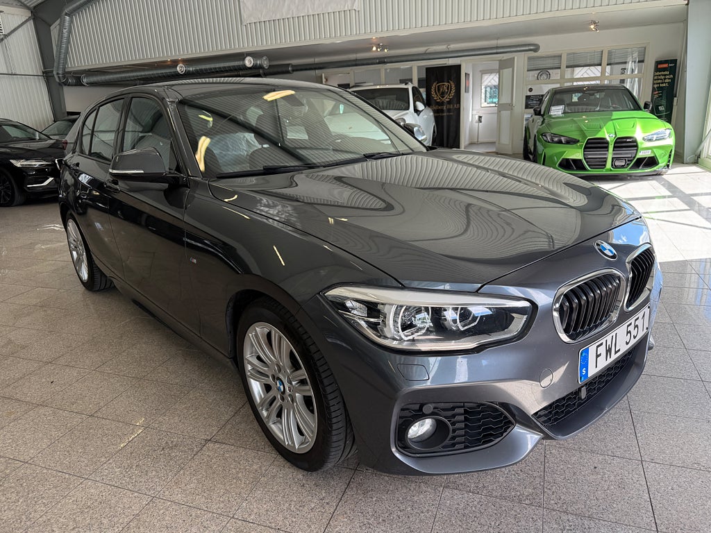 BMW 118I Automat M Sport Låg skatt Navi Motorvärmare V-hjul
