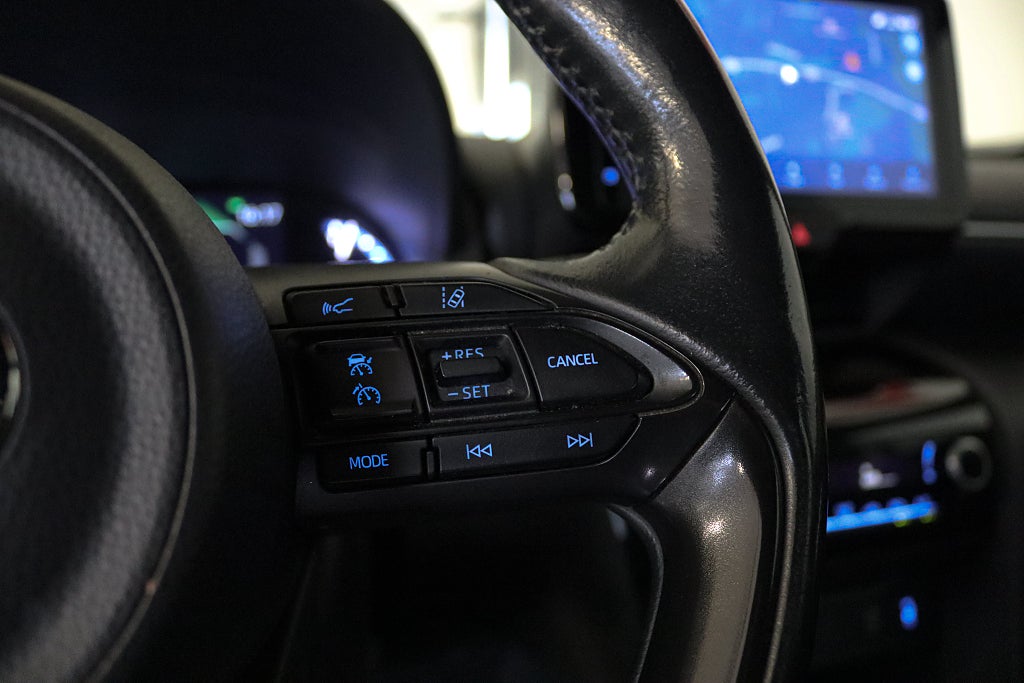 Toyota Yaris Cross Hybrid AWD-i e-CVT Active Plus Navi