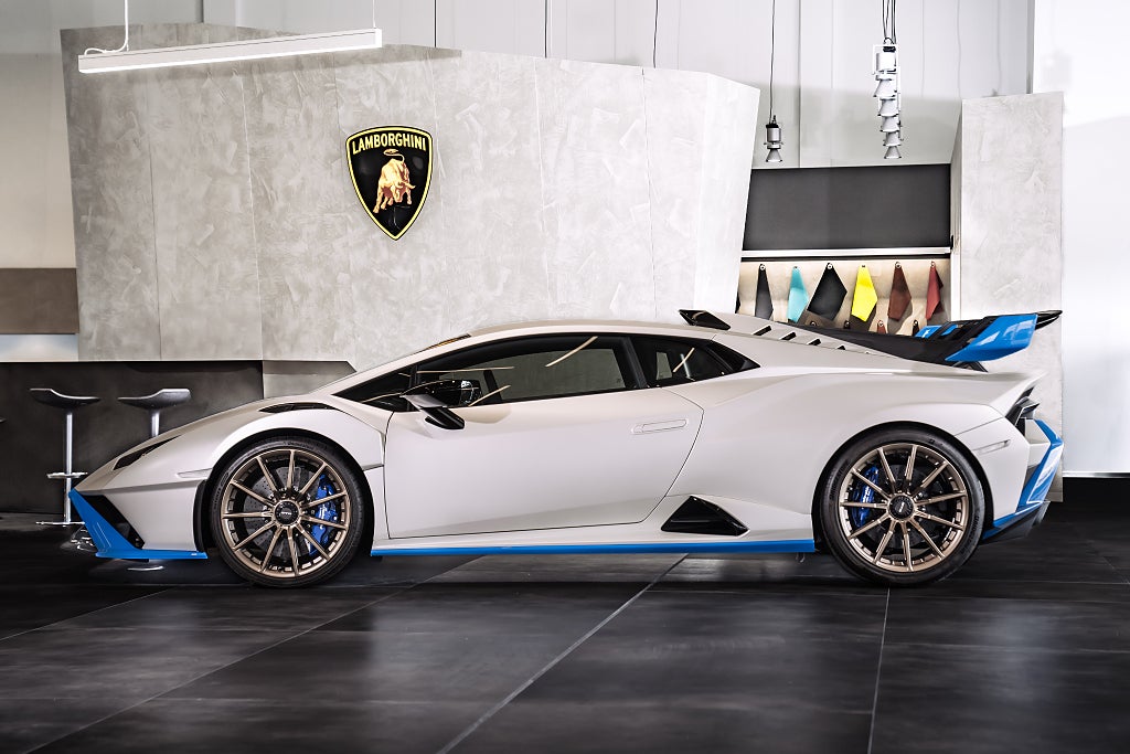 Gallery image 3 of 18