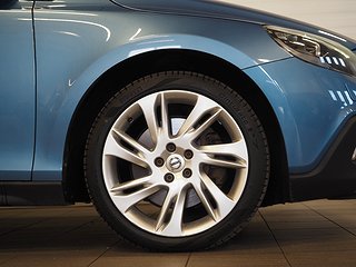 Halvkombi Volvo V40 Cross Country 8 av 21