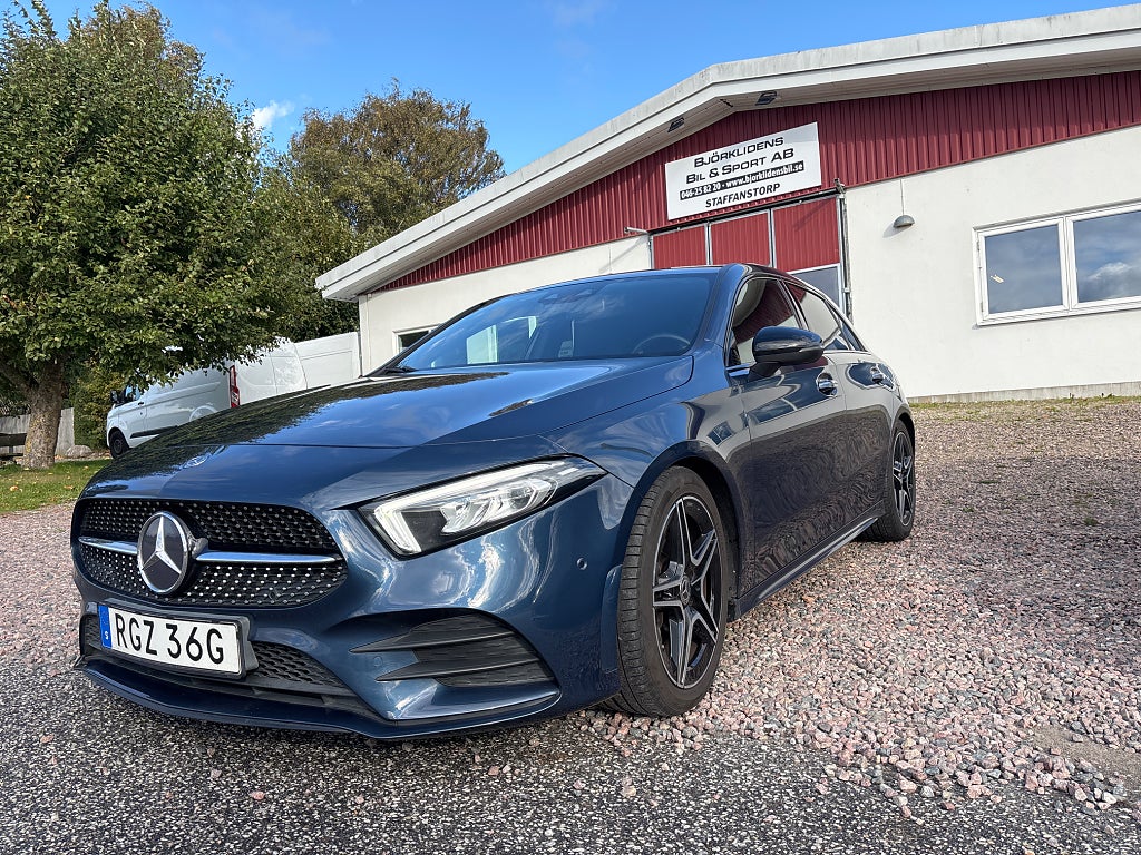 Mercedes-Benz A 180 7G-DCT AMG Sport,  Widescreen
