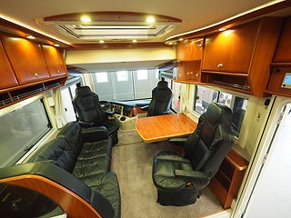 Husbil-halvintegrerad Concorde Charisma 890 LS 4 av 23