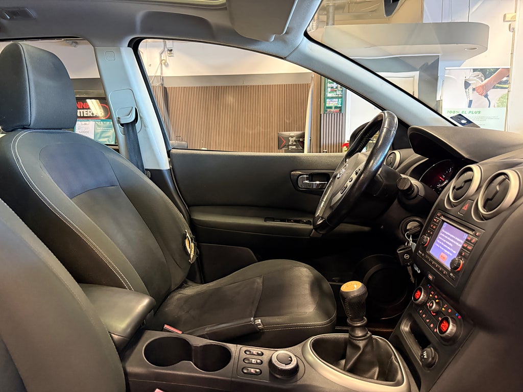 Nissan Qashqai+2 2012 - miniatyr 24