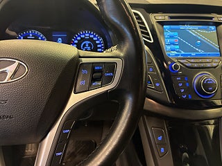 Hyundai i40 cw 1.7 Business Kamera/MoK-Värm/Drag/Skinn/Navi/Kedja